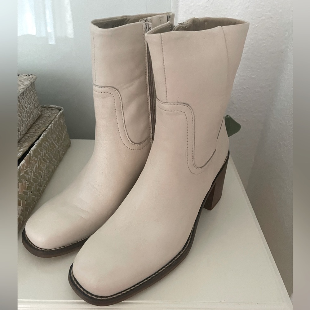 NWOB Portland Leather Patina Boots 8.5